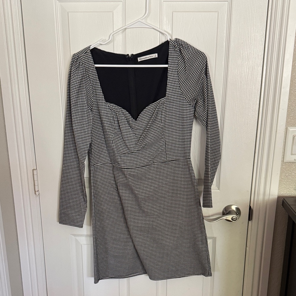 Abercrombie & Fitch Black and White Mini Dress